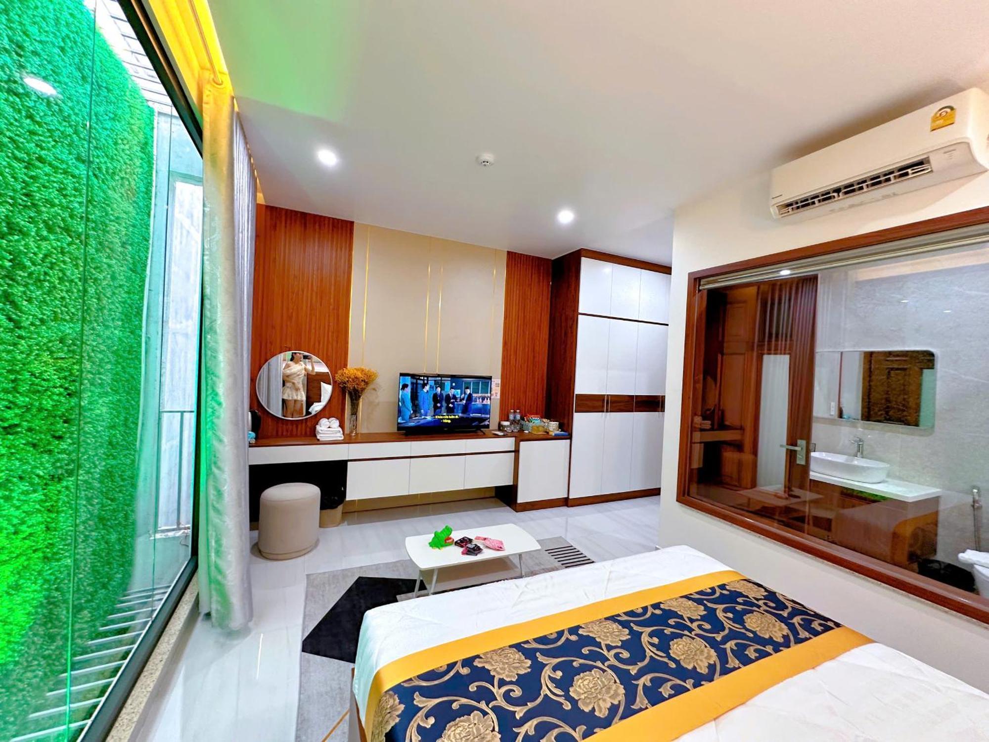 Khách sạn Khach San Thong Huong TP. Hồ Chí Minh